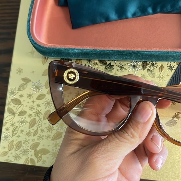 VERSACE MEDUSA  CAT EYE STYLE SUNGLASSES - Picture 3 of 8